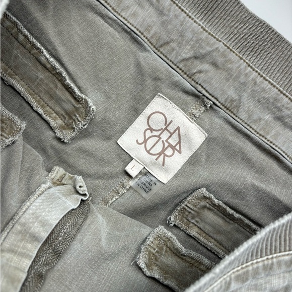 Men's Gray Casual Pants - Picture 2 of 3